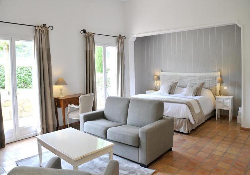 فندق Chateau De Berne