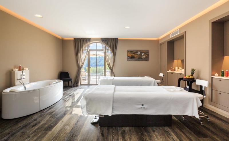 فندق Chateau De Berne