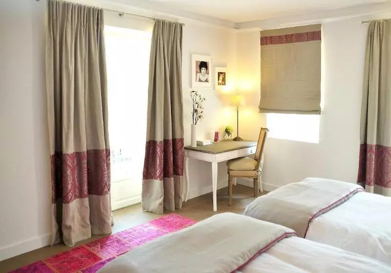 Отель Chateau De Berne