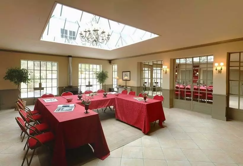 Отель Chateau De Courban And Spa Nuxe