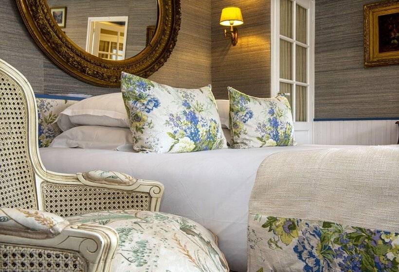 Hotel Chateau De Courban And Spa Nuxe