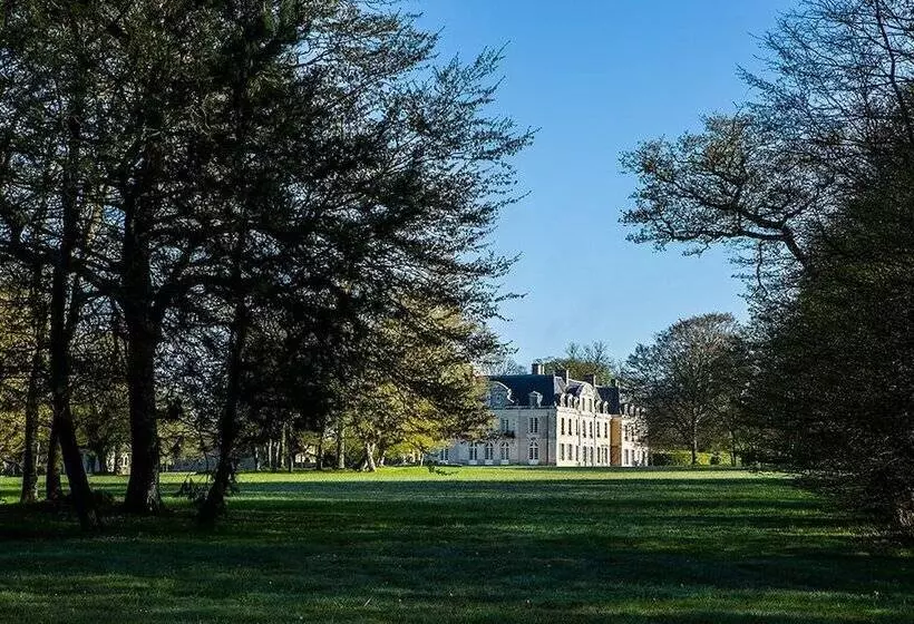 Отель Chateau Des Briottieres