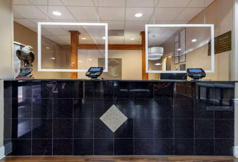 호텔 Comfort Inn & Suites Statesboro University Area