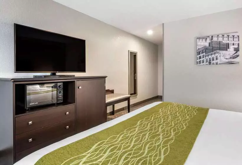 호텔 Comfort Inn & Suites Tualatin  Lake Oswego South