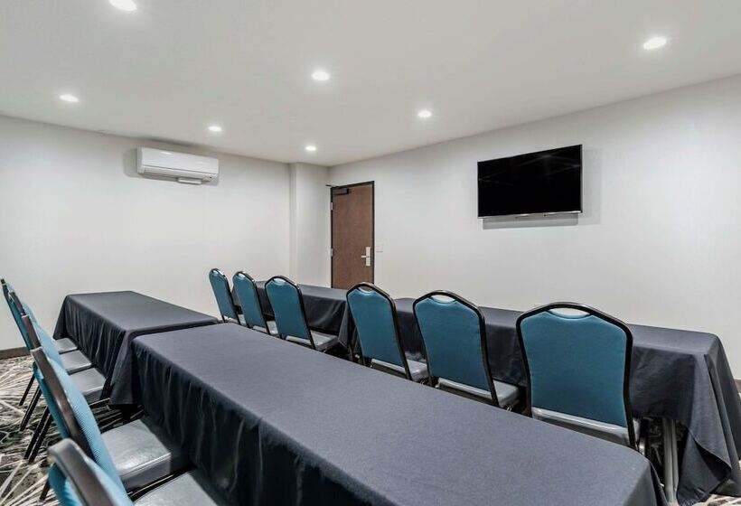 酒店 Comfort Inn & Suites Tualatin Lake Oswego South