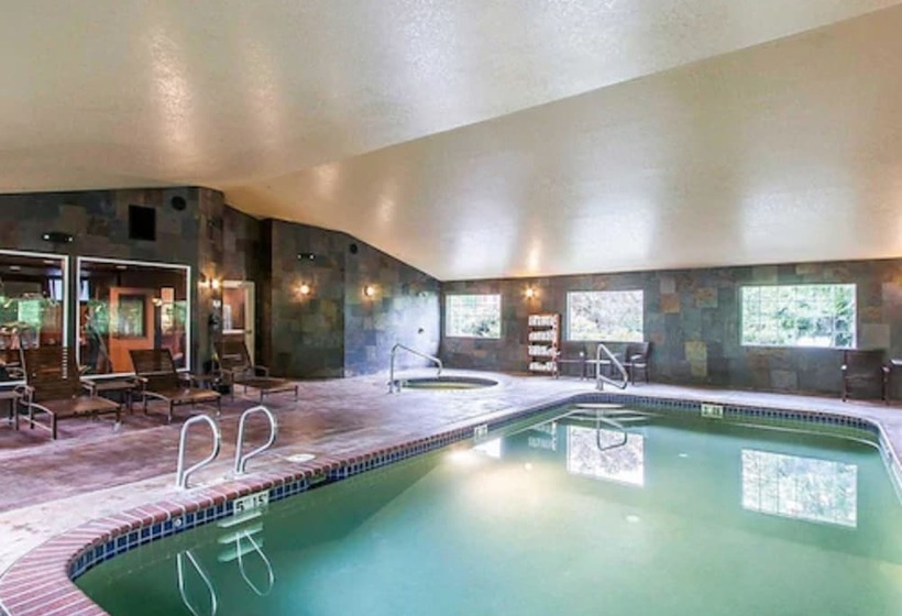 酒店 Comfort Inn & Suites Tualatin Lake Oswego South