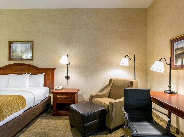 فندق Comfort Inn Warrensburg Station