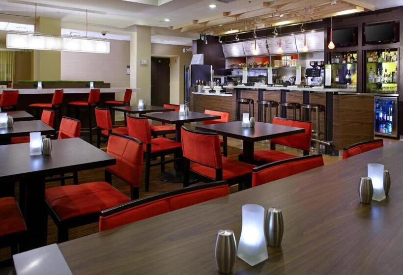 هتل Country Inn & Suites By Radisson, Convention Center