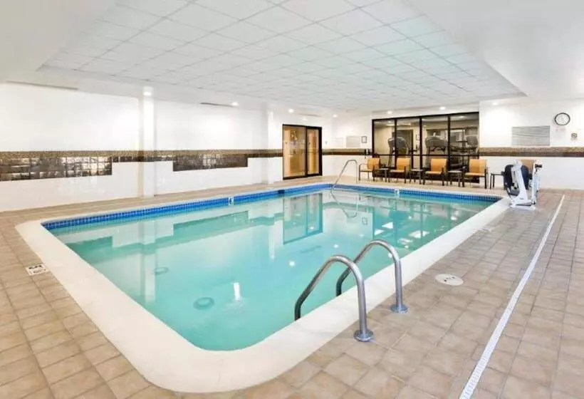 Hotel Courtyard By Marriott Charlotte Ballantyne