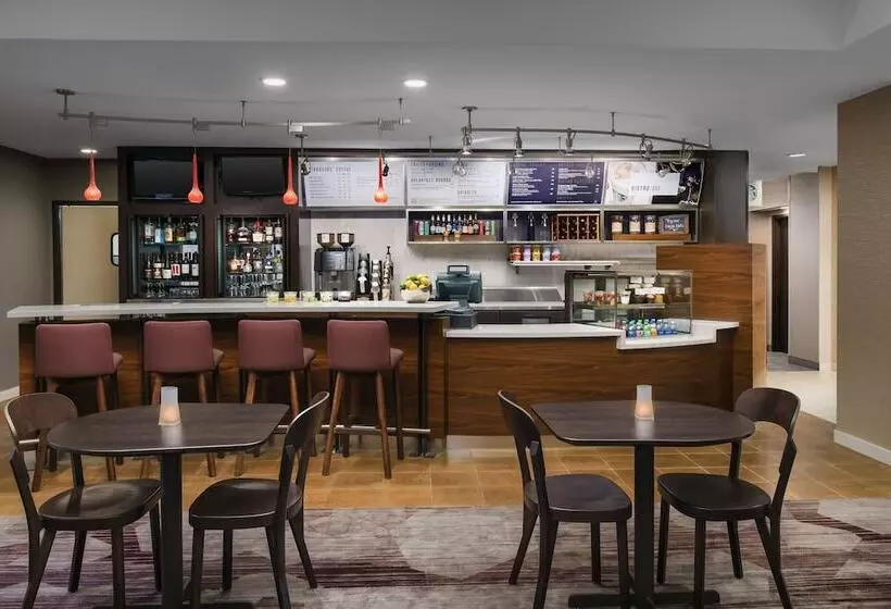 ホテル Courtyard By Marriott Dallas Lewisville