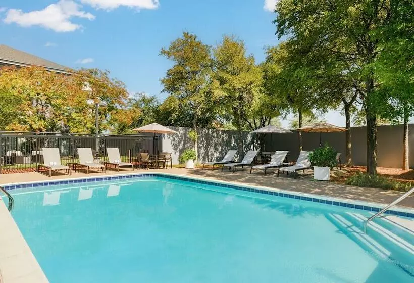 ホテル Courtyard By Marriott Dallas Lewisville