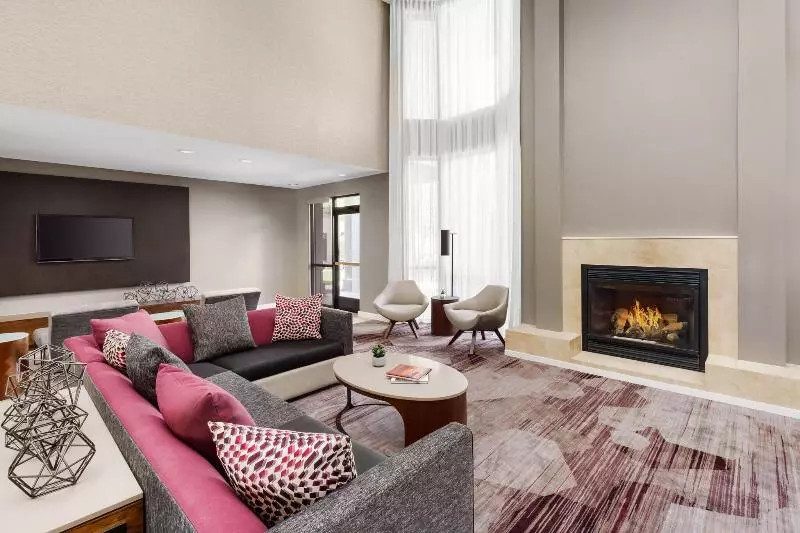 ホテル Courtyard By Marriott Dallas Lewisville