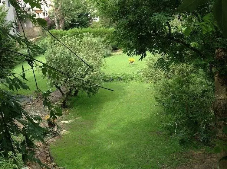 Отель De Lorraine