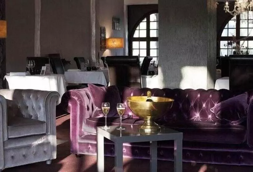 Отель De Lorraine