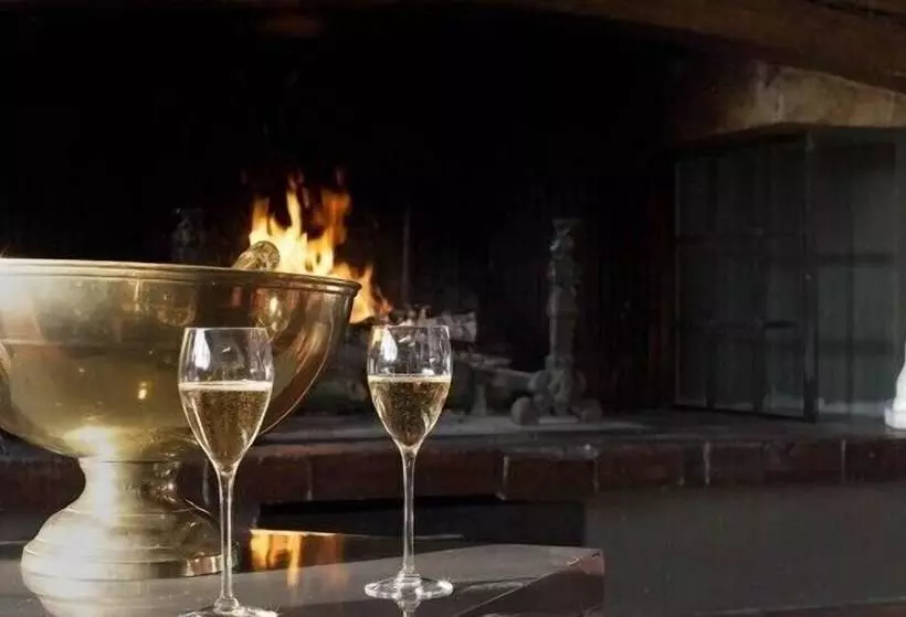 Отель De Lorraine