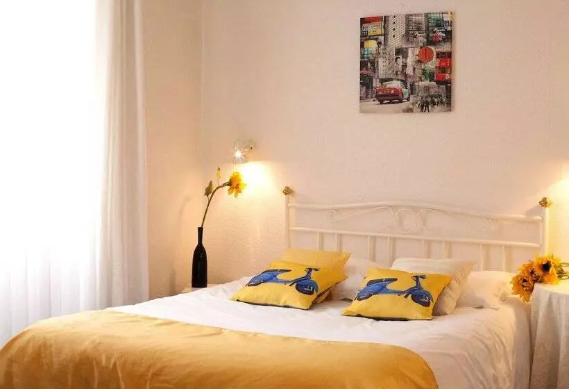 Отель De Lorraine