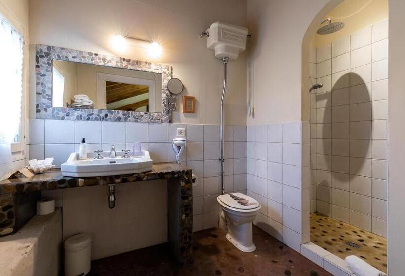 فندق Domaine De Bassilour