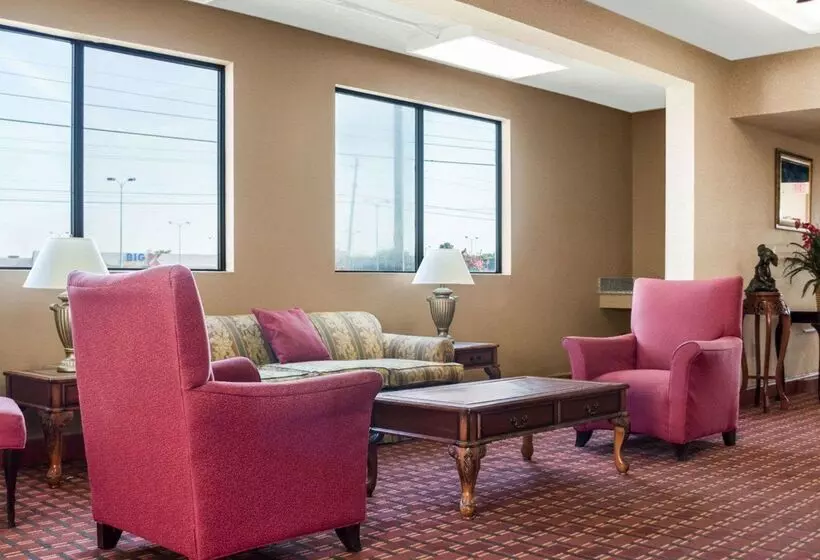 هتل Econo Lodge By Choice Greenville