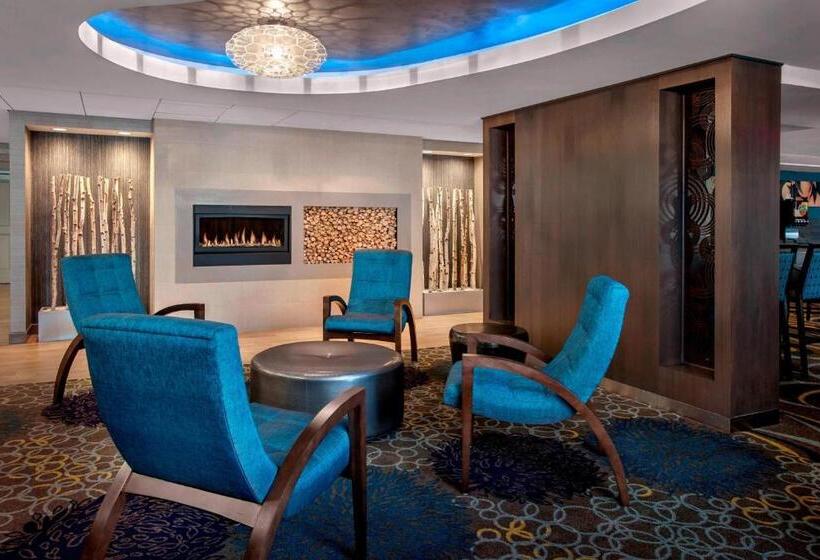 Отель Fairfield Inn & Suites By Marriott Great Barrington Lenox/berkshires