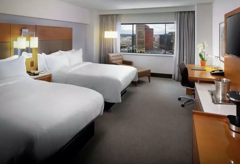 Отель Hilton Albany