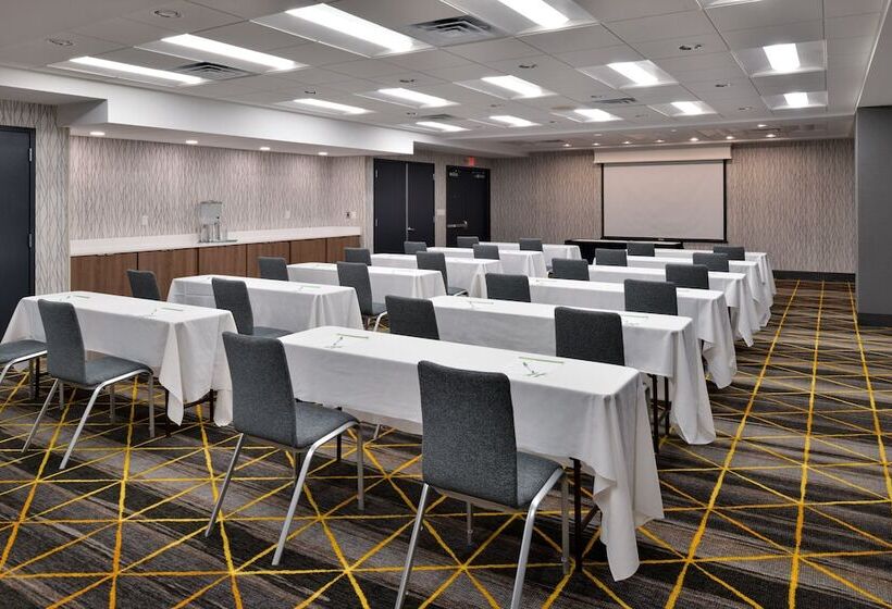 Holiday Inn Hotel & Suites Overland Park Convention Center By Ihg