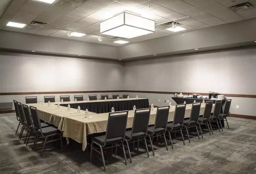 فندق Holiday Inn Fargo, An Ihg