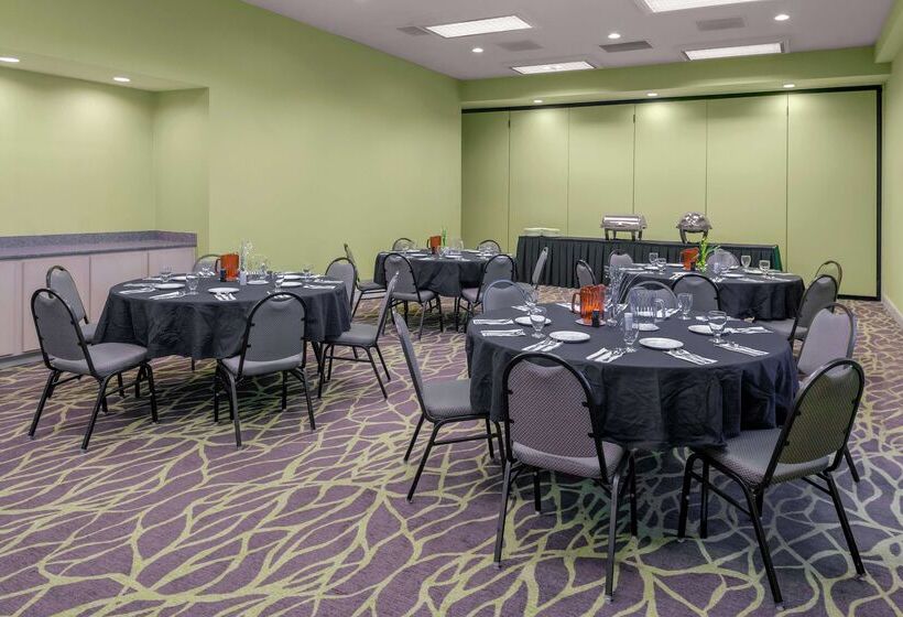 فندق Homewood Suites By Hilton Tallahassee