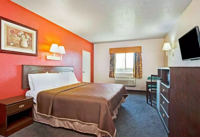 Отель Howard Johnson By Wyndham Galveston