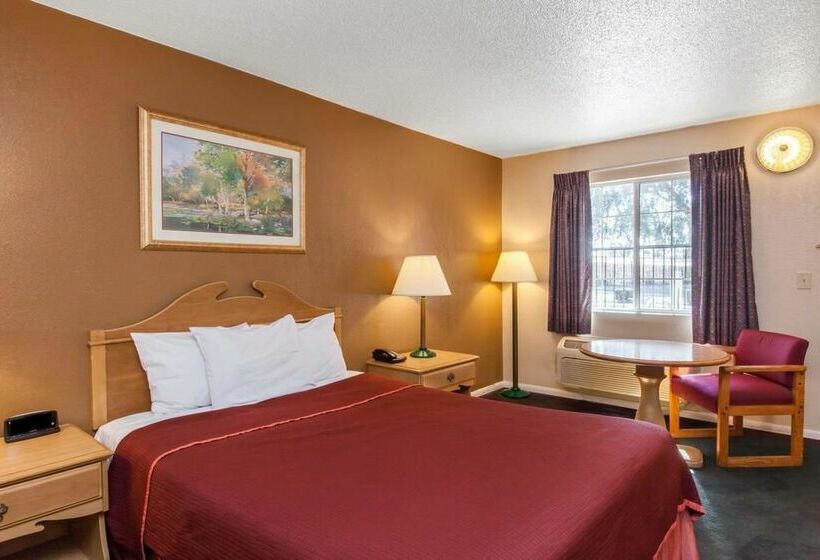 Szálloda Howard Johnson By Wyndham Bakersfield