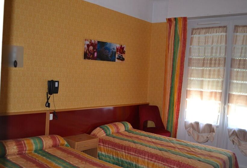 Отель Le Bretagne