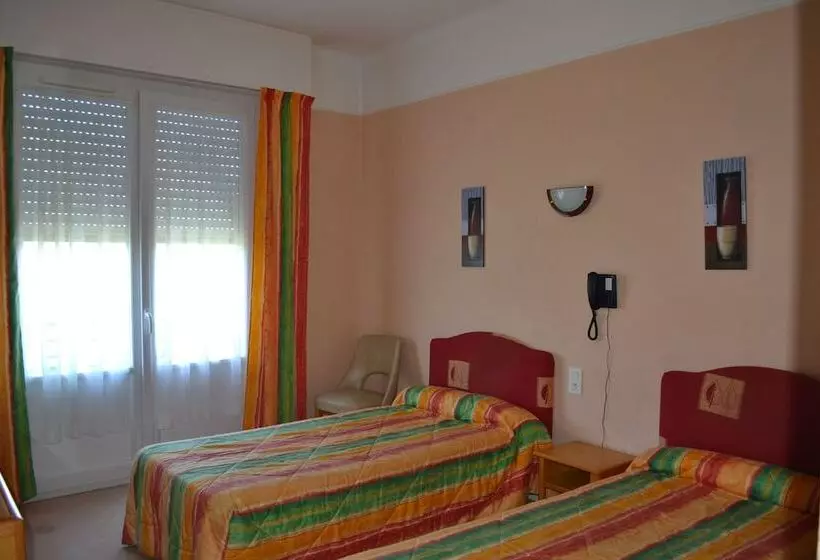 Отель Le Bretagne