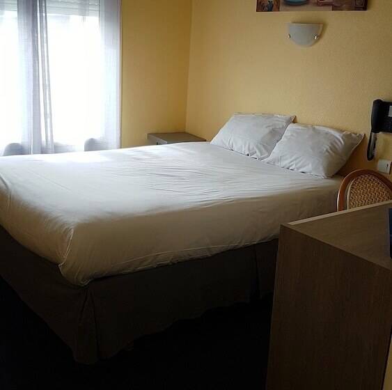 Отель Le Bretagne