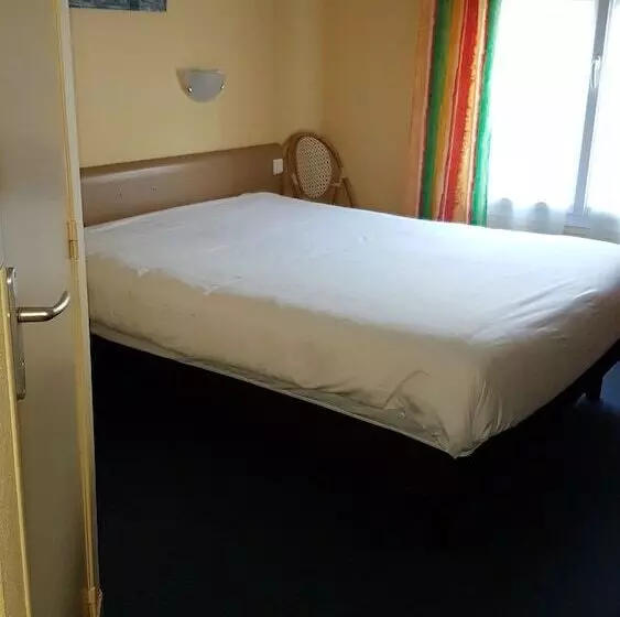 Отель Le Bretagne