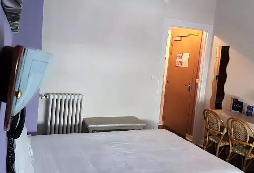 Отель Le Bretagne