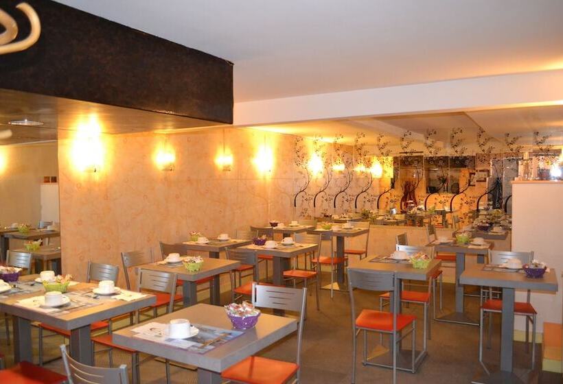 Отель Le Bretagne