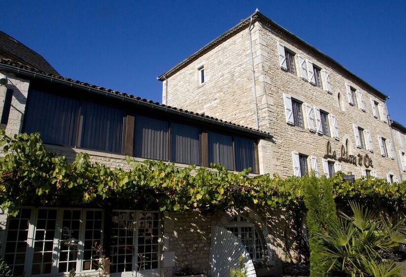 فندق Logis Hôtels   Hôtel Et Restaurant Le Lion D Or