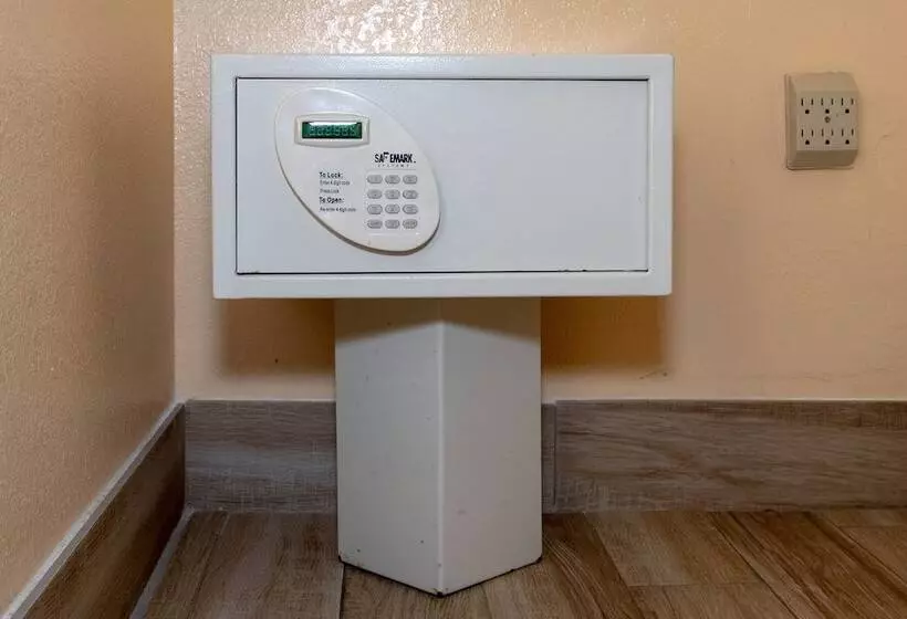 فندق Red Roof Inn Valdosta  University