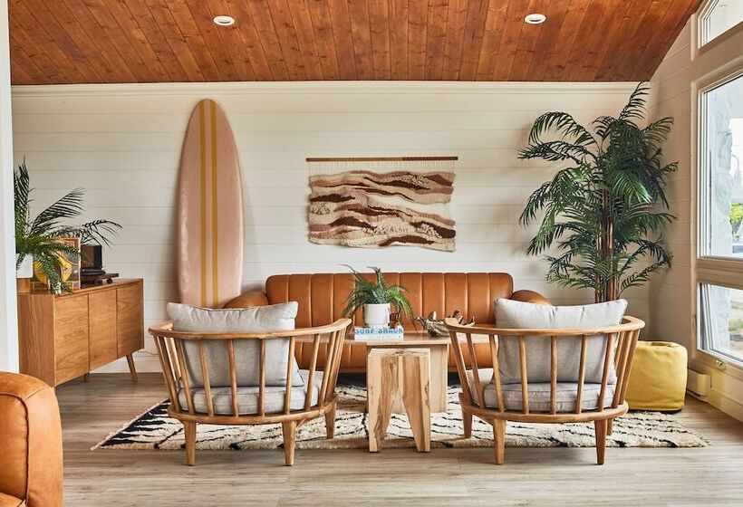 The June Motel, Sauble Beach