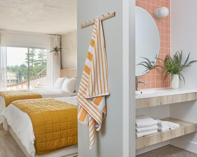 The June Motel, Sauble Beach