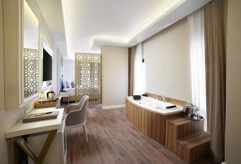 Great Fortune Design Hotel & Spa