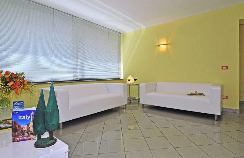 هتل B&b Ai Cipressi