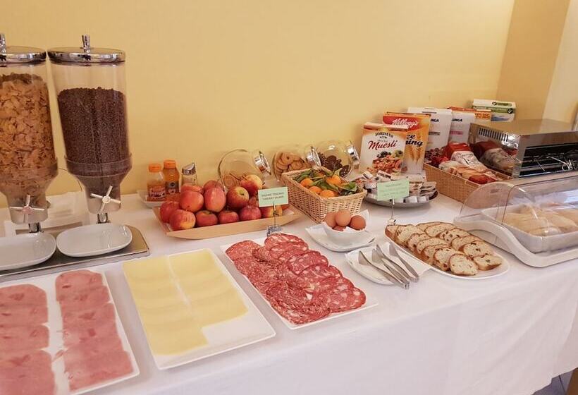 هتل B&b Ai Cipressi