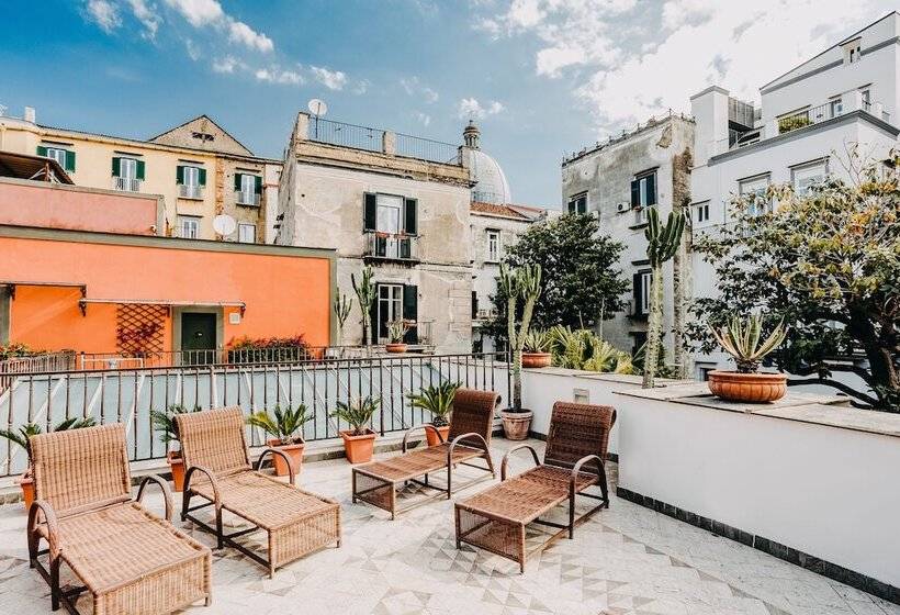 هتل Costantinopoli 104