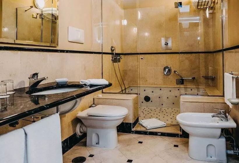 هتل Costantinopoli 104