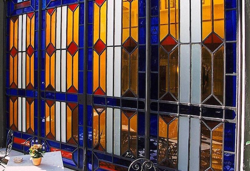 هتل Costantinopoli 104