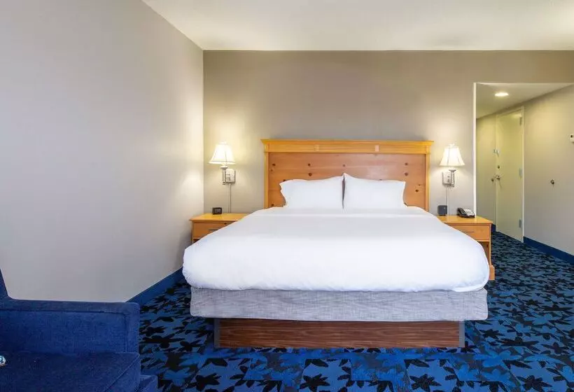 هتل Hampton Inn & Suites Jacksonville Deerwood Park