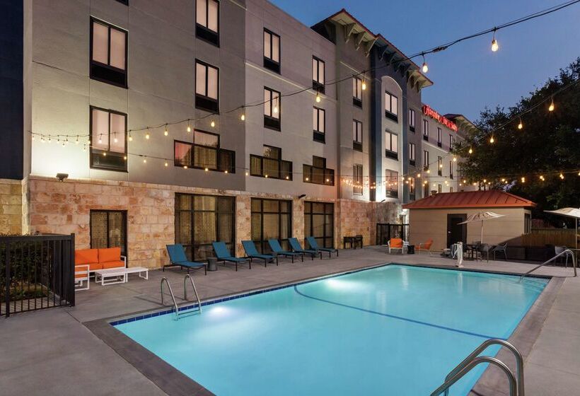 ホテル Hampton Inn & Suites San Marcos