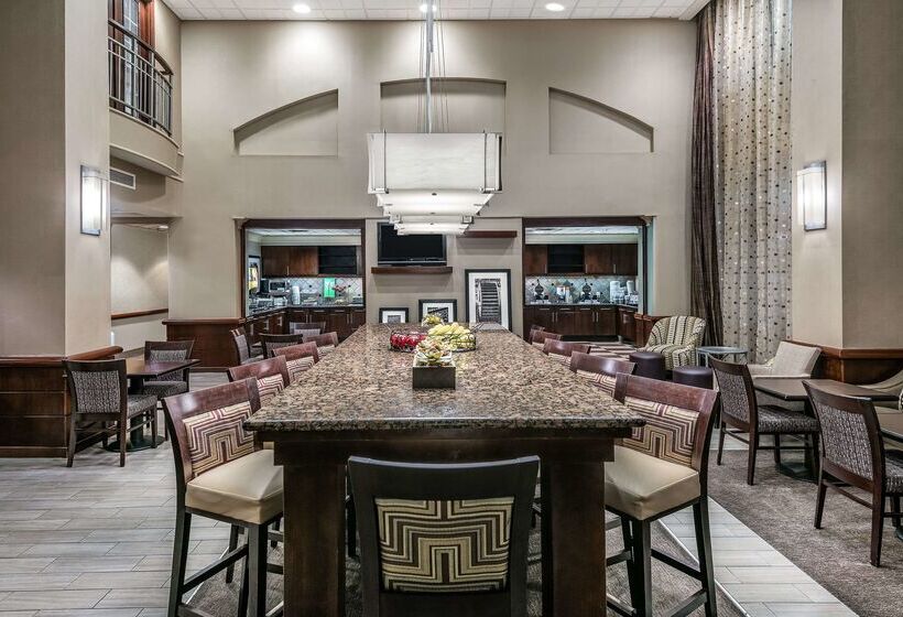 ホテル Hampton Inn & Suites San Marcos