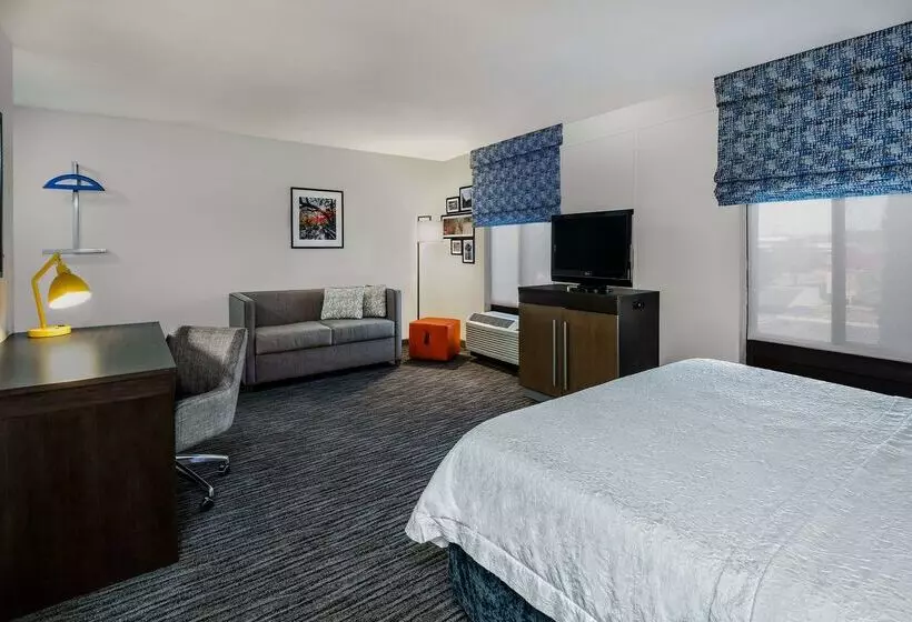 호텔 Hampton Inn & Suites San Marcos