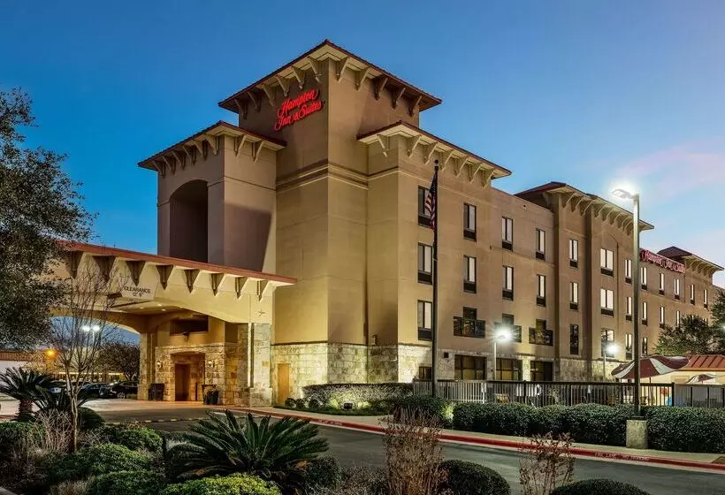 호텔 Hampton Inn & Suites San Marcos